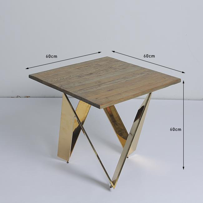 la table basse X de salon de 60x60x60cm a formé avec la jambe en laiton 0