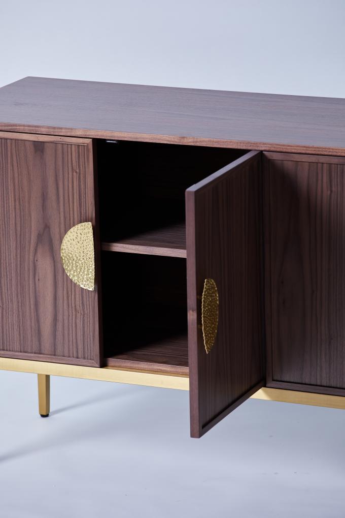 Cabinet de salle de bains libre moderne en bois solide avec des jambes en métal 2