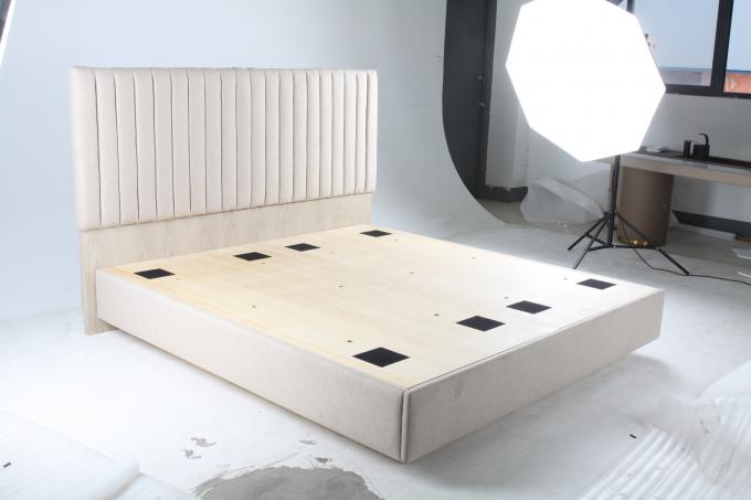 Les ensembles de meubles de chambre à coucher d'hôtel incluent la couleur blanche et le Roi Bed de meubles fixes 0