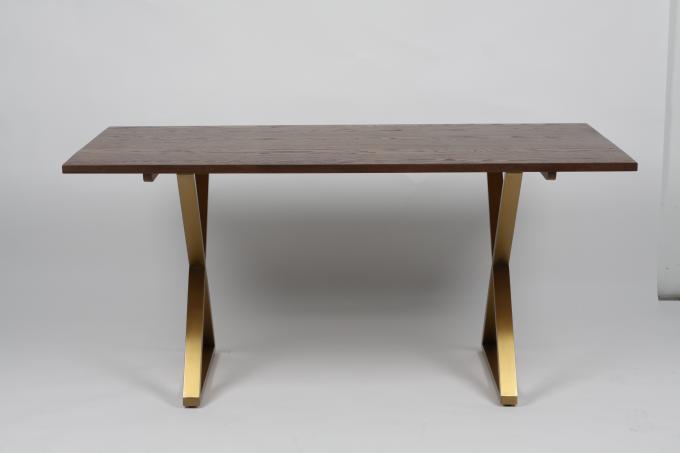 Gris en bois de table de salle à manger de forces de défense principale de dessus de fer de Modern Family 0
