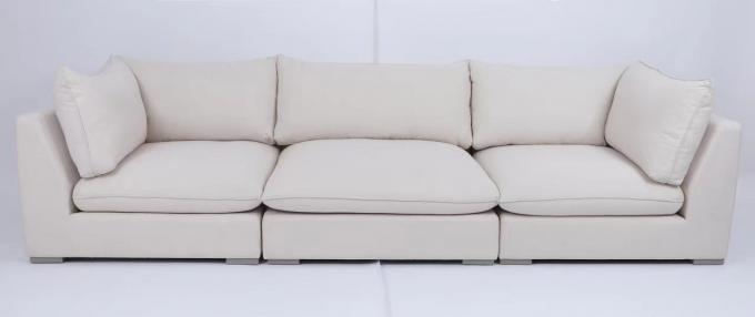 Canapé moderne personnalisé dans le salon avec tissu à ossature bois 3