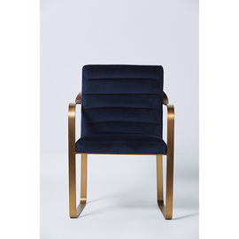 acheter Chaise contractée moderne populaire de salon de Blue Velvet avec du laiton balayé à base métallique fabrication en ligne