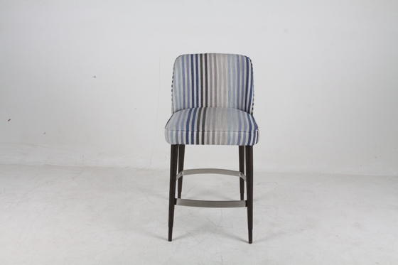 Un bon prix. Chaise de tabouret de bar à dossier haut rembourrée colorée avec bois massif en acier inoxydable en métal en ligne