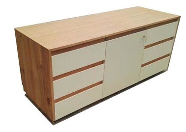Un bon prix. 6 raboteuses et coffres de chambre à coucher de tiroirs avec la couleur claire fermante douce de glissières en ligne