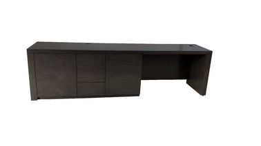 Un bon prix. Bureau d'hôtel de placage de noix avec les glissements fermants mous, norme de l'OIN en ligne