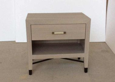 Un bon prix. Support gris en bois de nuit de couleur de dessus du placage HPL en bois de chêne, table de côté de lit en ligne