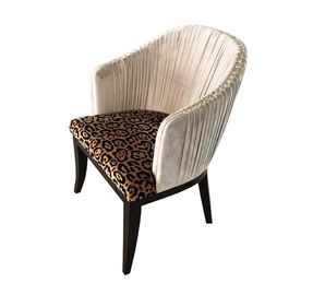 Un bon prix. Chaise dinante en bois d'hôtel de conception moderne de tissu fait sur commande de velours avec les neilheads argentés en ligne