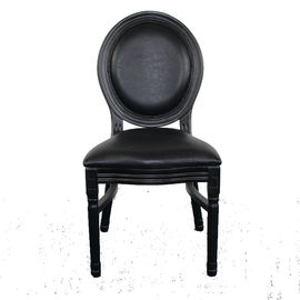 Un bon prix. Chaise empilable de Louis de style de chêne en bois de mariage antique français de cadre en ligne