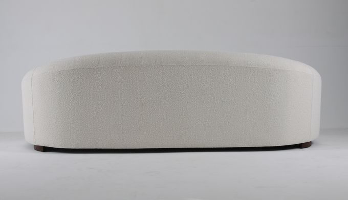 Salon blanc de luxe et moderne Sofa With Wooden Legs de Boucle 1
