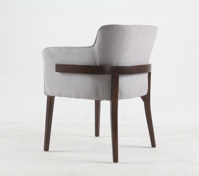 Taille adaptée aux besoins du client par chaise de luxe de loisirs en métal de salon et moderne 2