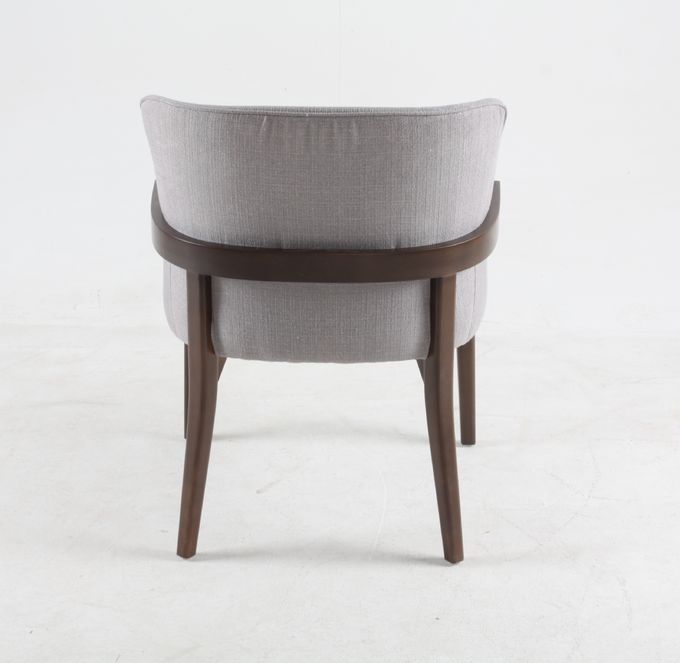 Taille adaptée aux besoins du client par chaise de luxe de loisirs en métal de salon et moderne 1