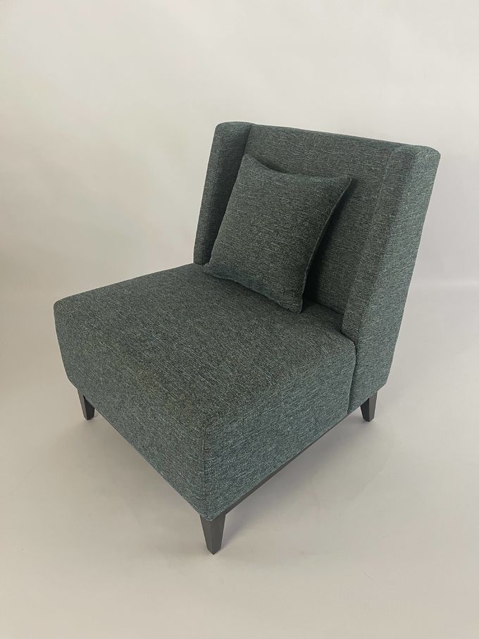 Chaise longue tapissée de luxe de lobby avec le coussin arrière 1
