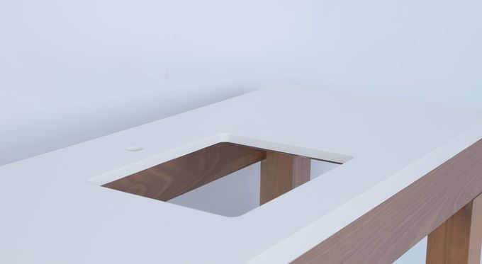 Hôtels commerciaux Vanité de salle de bains teintée en placage de chêne avec console en bois 3