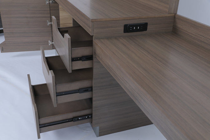 Salle de couchage moderne personnalisée panneau de télévision linéaire expansive et armoire de bureau pour l'hôtel Hilton 2