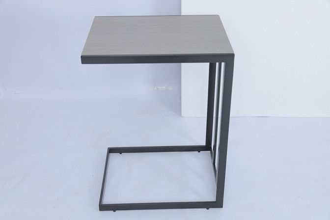 En bois massif et en métal, salle de séjour personnalisée, table d'hôtel de luxe. 4