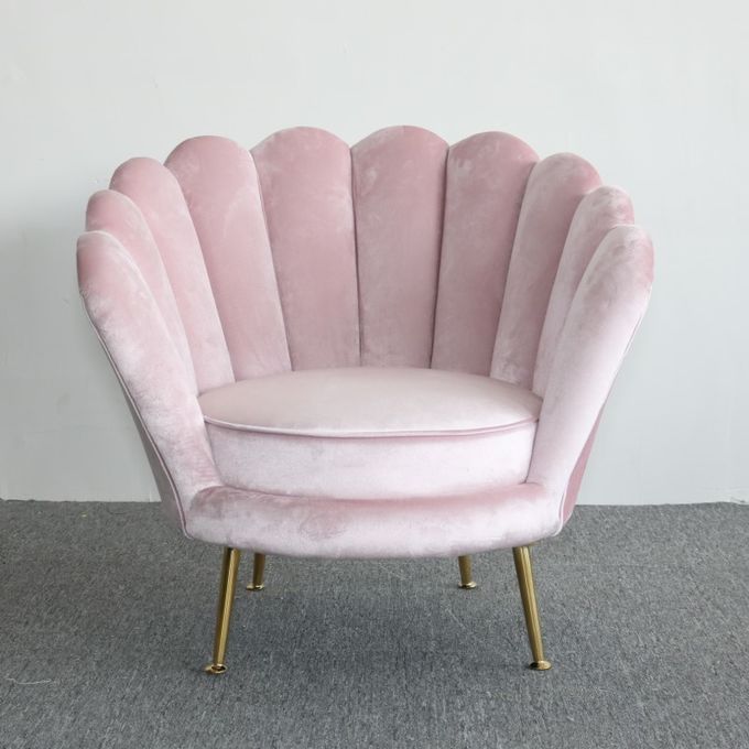 La fleur nordique de style forment le fauteuil d'accent de velours de taille de 78cm 2