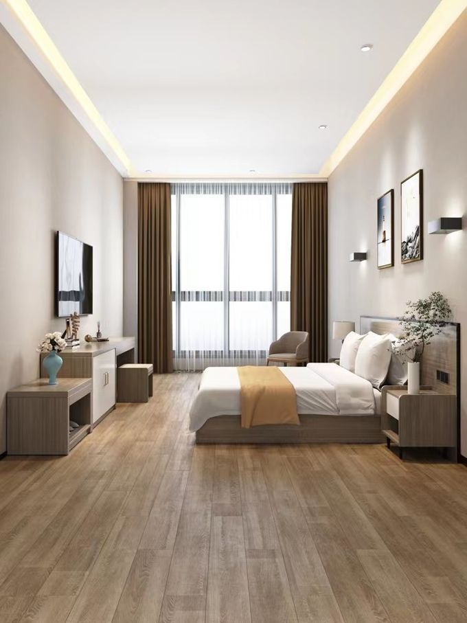 Meubles tapissés en bois solides de chambre à coucher d'hôtel de tissu de style de luxe 0